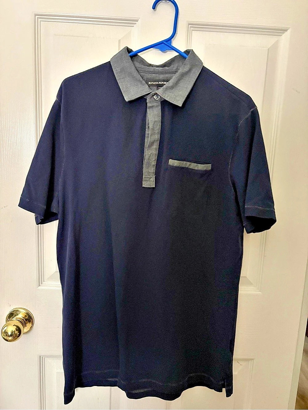 Banana Republic Men's Polo Shirt in Black & Gray Size Medium